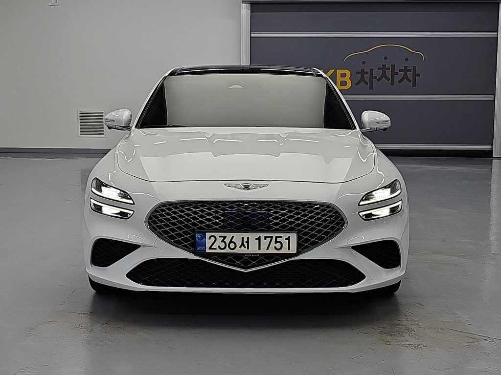 제네시스 G70 가솔린 2.0T 4WD 사진 2/19