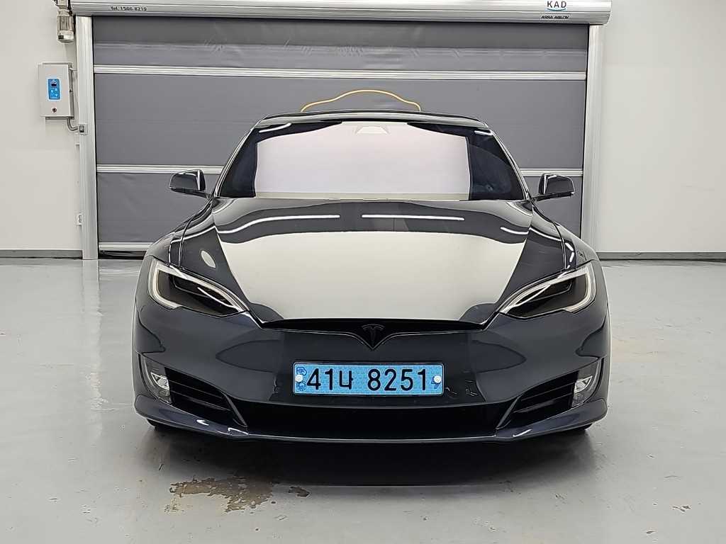 테슬라 모델 S 90D 사진 2/19