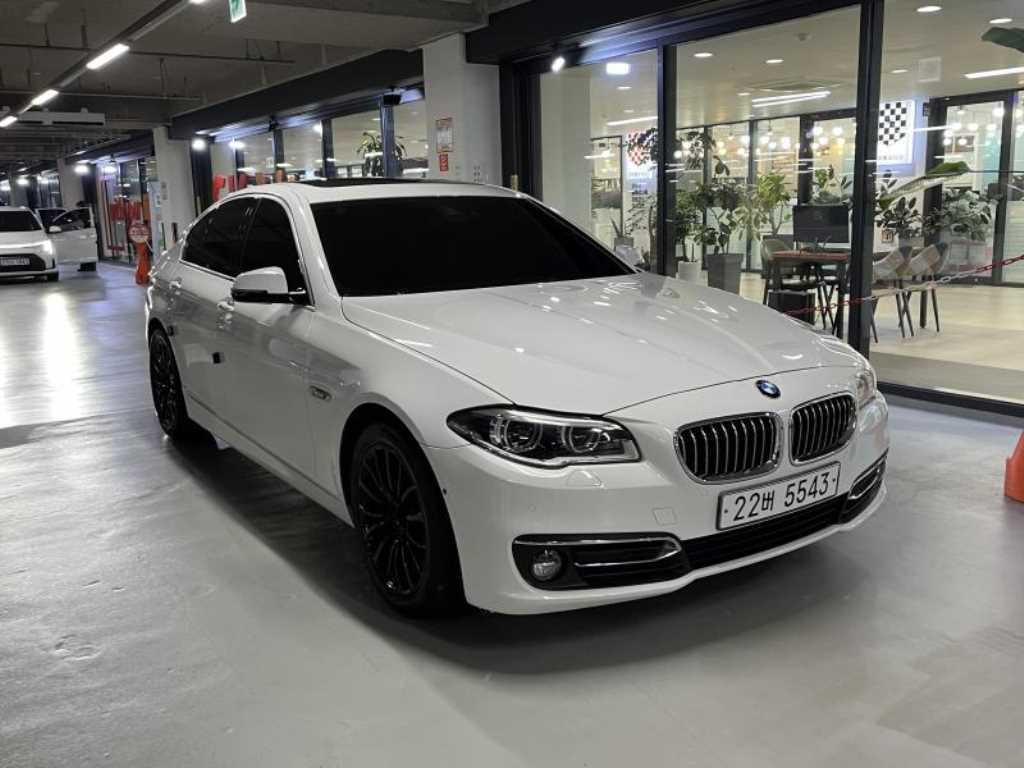 BMW 5시리즈 528i 사진 2/20