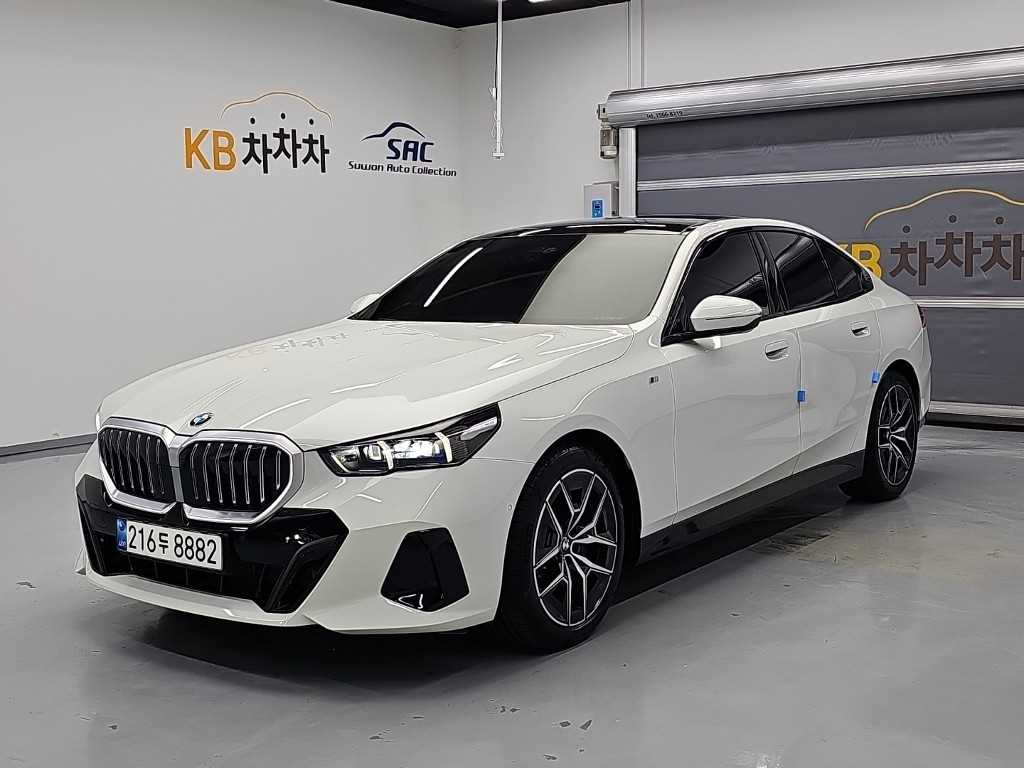 BMW 5시리즈 520i 기본형 사진