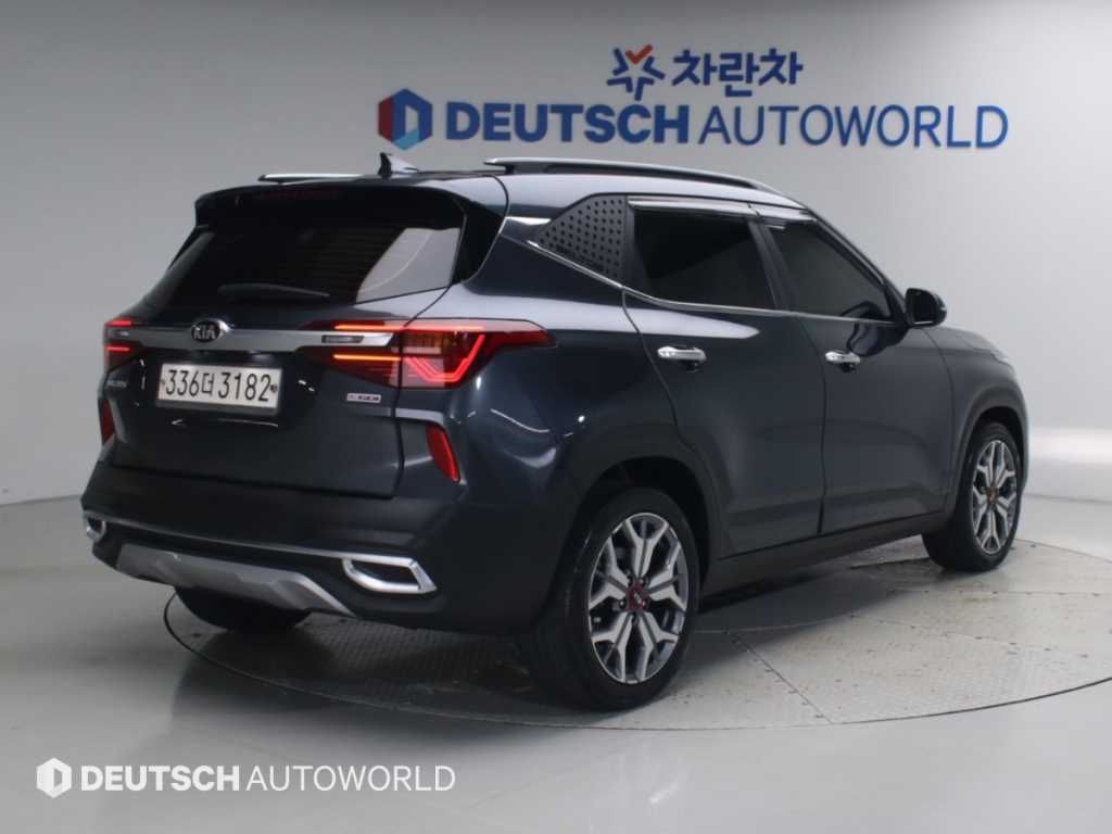 기아 셀토스 가솔린 1.6 터보 2WD 노블레스 사진 2/20