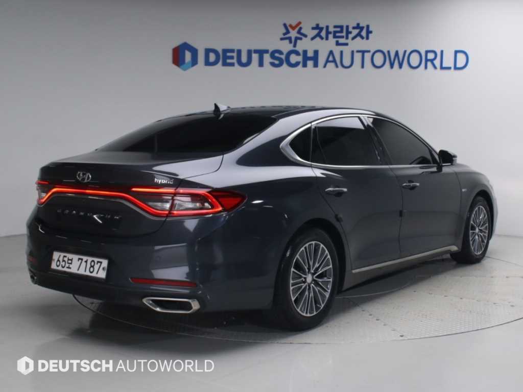 현대 그랜저 익스클루시브 스페셜 사진 2/20