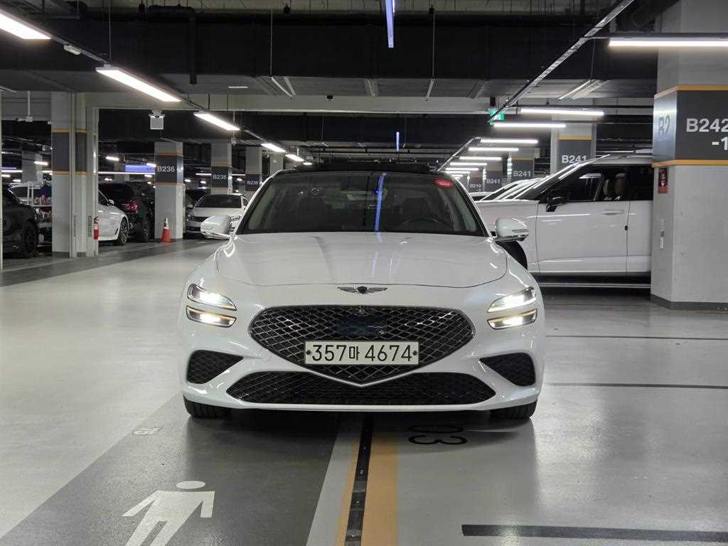 제네시스 G70 가솔린 2.0T 2WD 사진 2/20