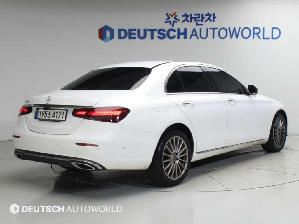 벤츠 E 클래스 E250 아방가르드 사진 2/20