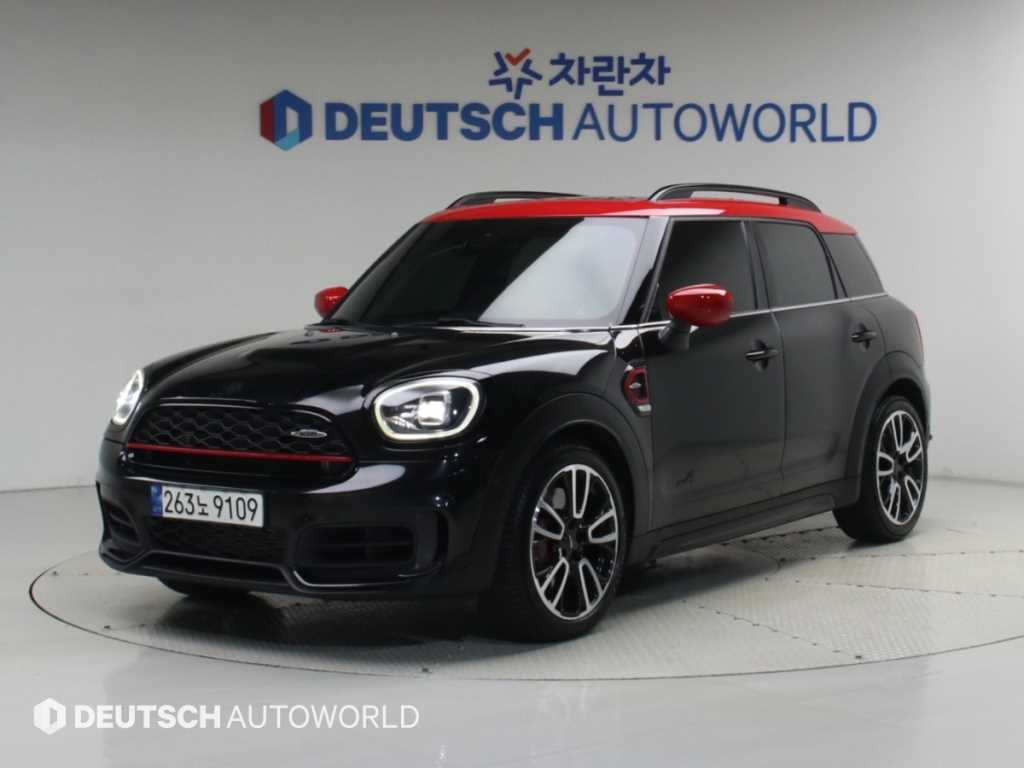 MINI 컨트리맨 2.0 JCW ALL4 런치팩 사진