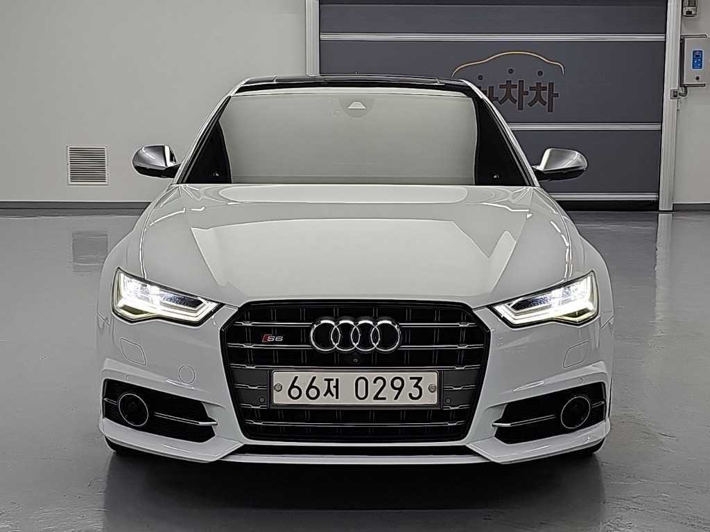 아우디 S6 4.0 TFSI 콰트로 스포츠 디자인 사진 2/19