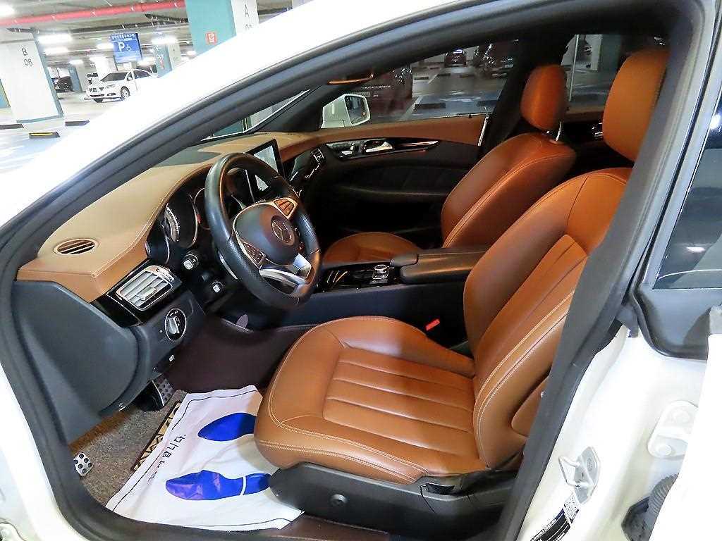 CLS클래스 W218 CLS 250 d 4MATIC AMG Line 2017년식