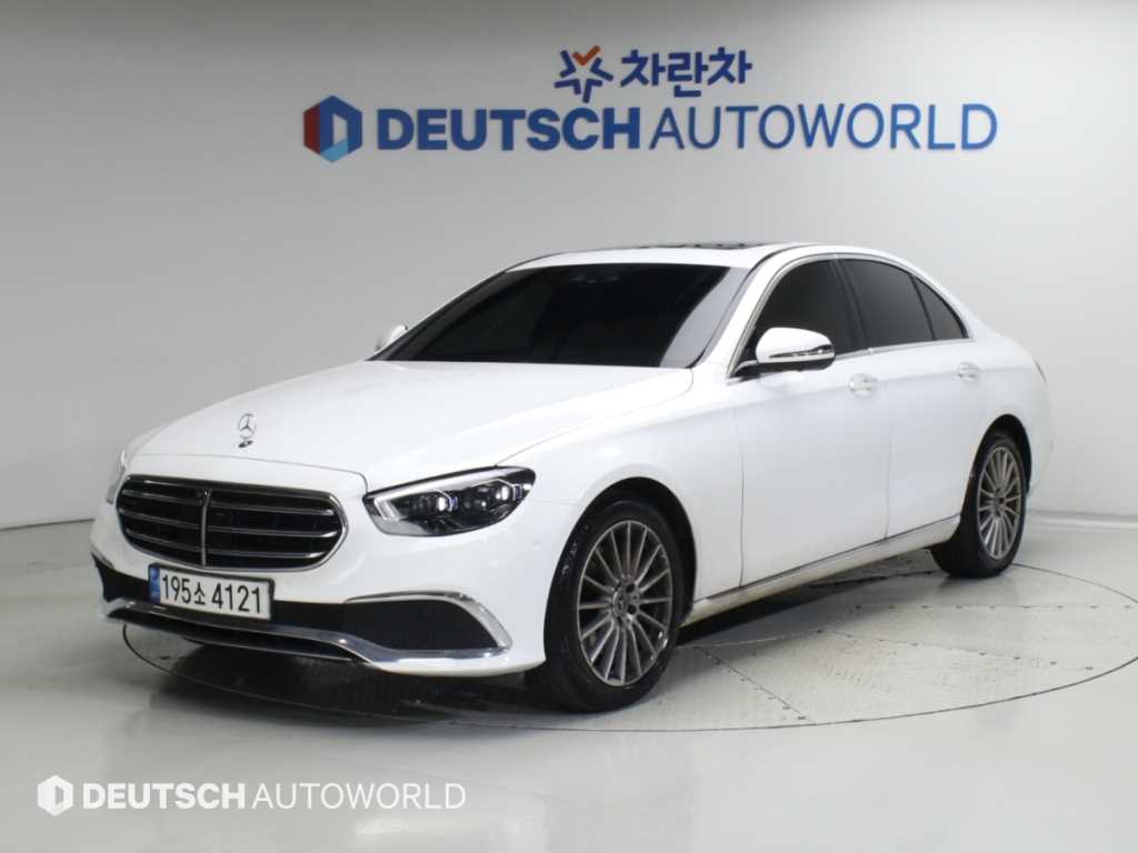 벤츠 E 클래스 E250 아방가르드 사진