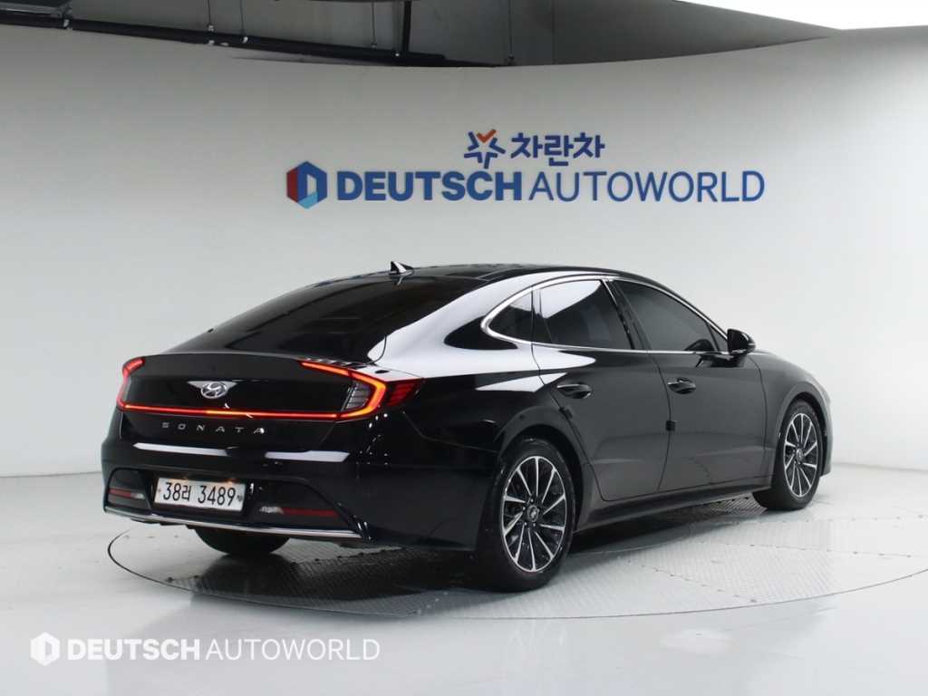 현대 쏘나타 2.0 프리미엄 패밀리 사진 2/20