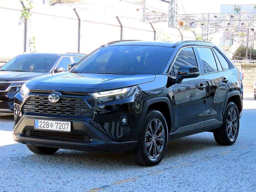 토요타 라브4 2.5 2WD 하이브리드 XLE 사진 2/20