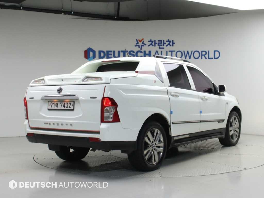 KGM 코란도 CX7(4WD) 클럽 사진 2/20