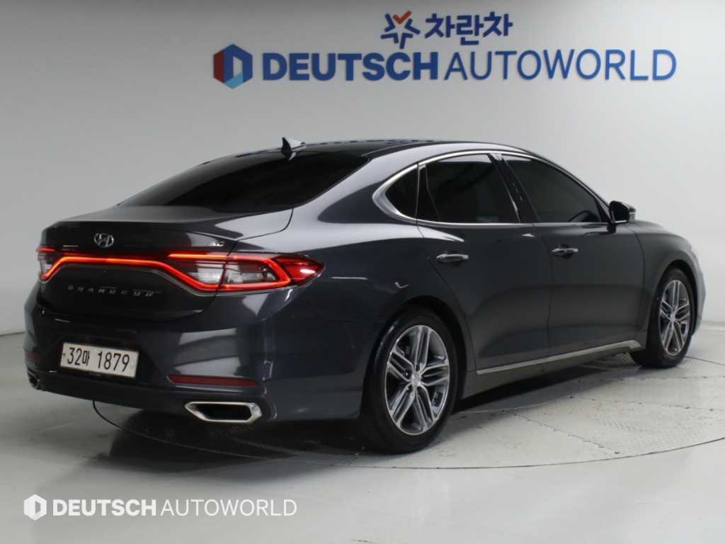 현대 그랜저 2.4 GDI 프리미엄 스페셜 사진 2/20