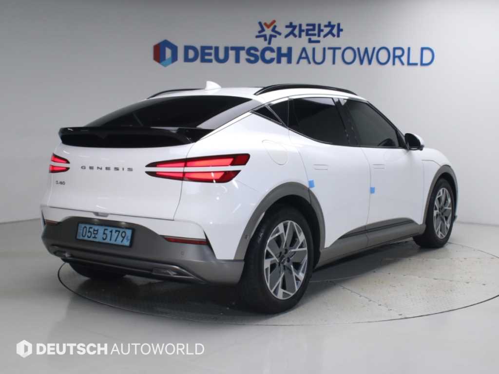 제네시스 GV60 스탠다드 2WD 사진 2/20