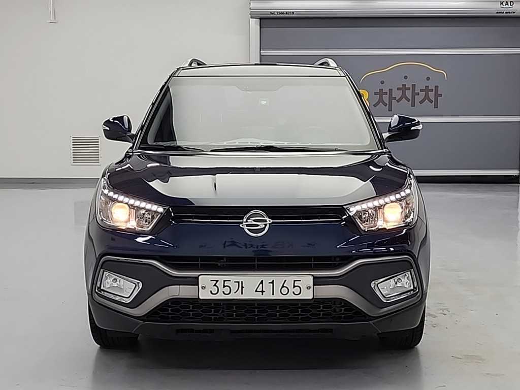KGM 티볼리 2WD 가솔린 1.6 IX 사진 2/20