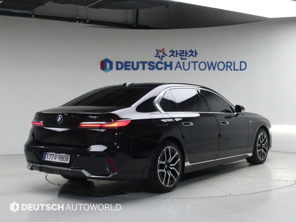 BMW 7시리즈 740i xDrive M 스포츠 사진 2/20