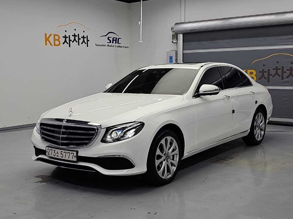 벤츠 E 클래스 E300 4MATIC 익스클루시브 사진