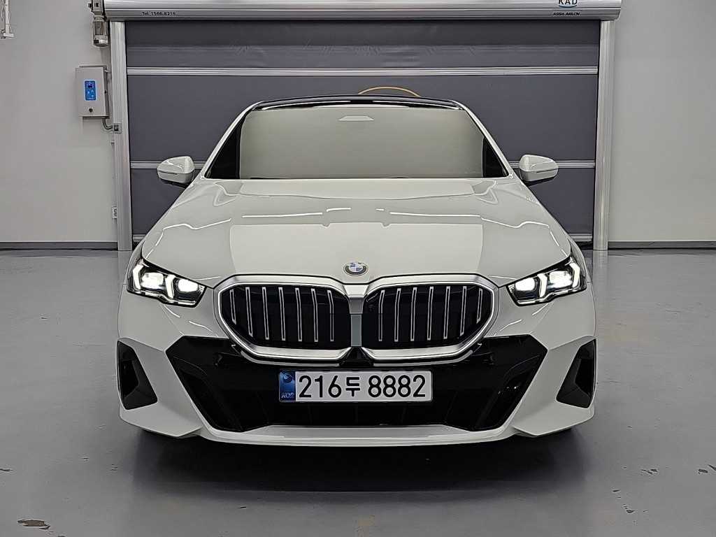 BMW 5시리즈 520i 기본형 사진 2/20