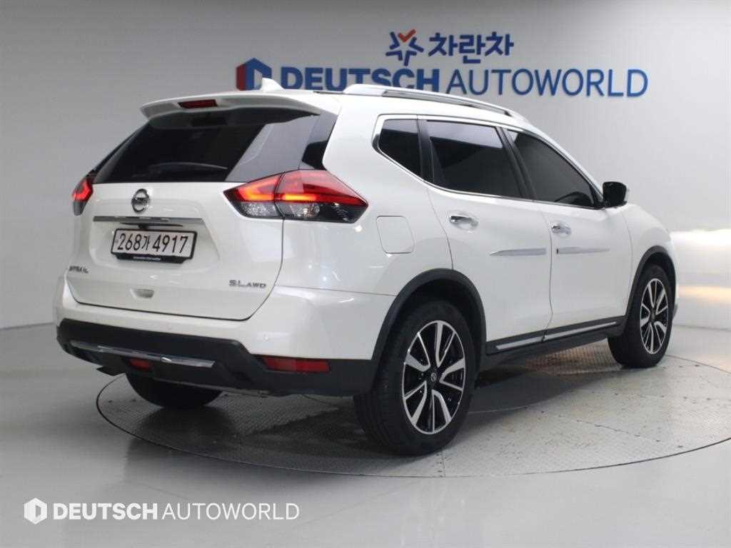 닛산 엑스트레일 2.5 테크 4WD 사진 2/20