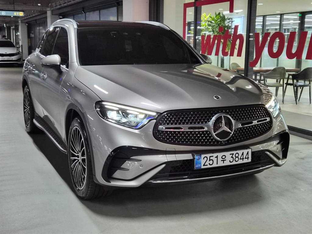 벤츠 GLC 클래스 GLC300 4MATIC 사진