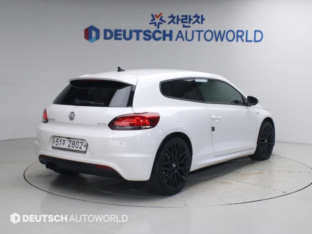 폭스바겐 시로코 2.0 TDI R-LINE 사진 2/20