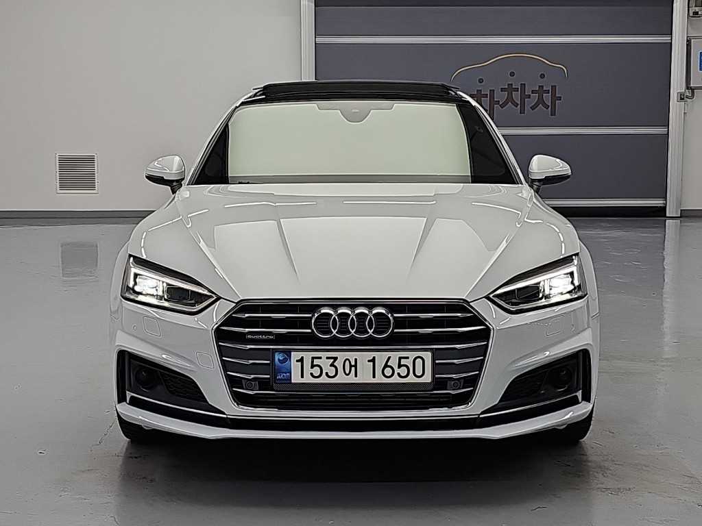 아우디 A5 45 TFSI 콰트로 프리미엄 스포트백 사진 2/20