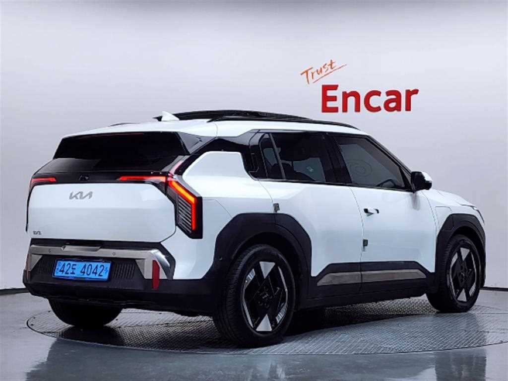 기아 EV3 롱레인지 2WD 어스 사진 2/20