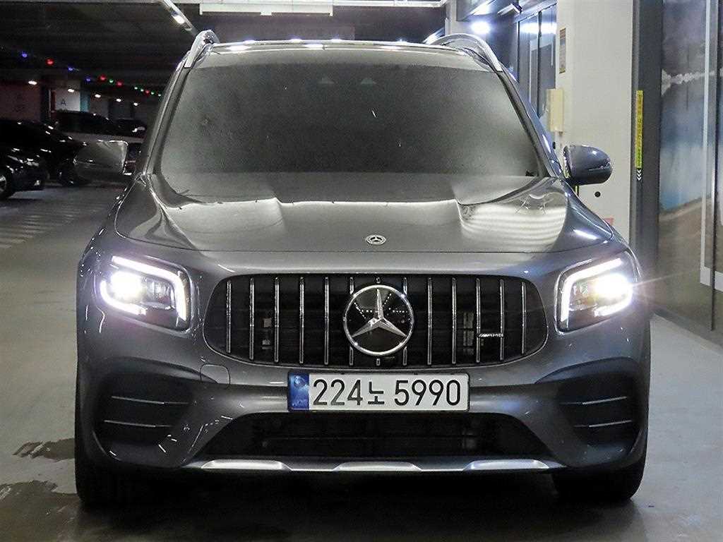 벤츠 GLB 클래스 AMG GLB 35 4MATIC 사진 2/20