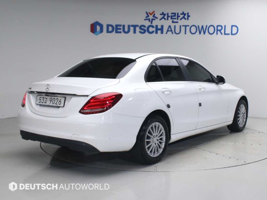벤츠 C 클래스 C200 사진 2/20