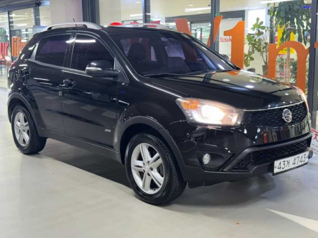 KGM 코란도 4WD 2.0 CVT 고급형 사진 2/20