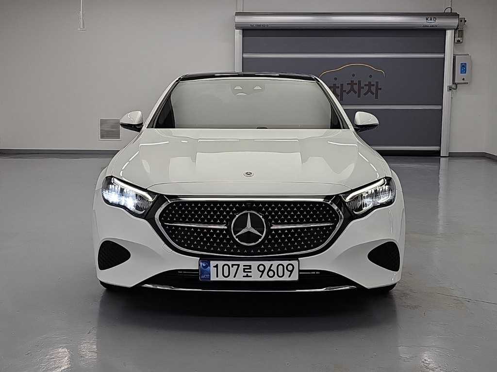 벤츠 E 클래스 E200 아방가르드 사진 2/19