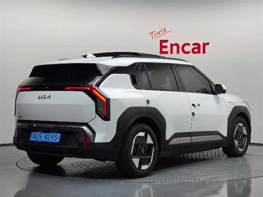 기아 EV3 롱레인지 2WD 어스 사진 2/20