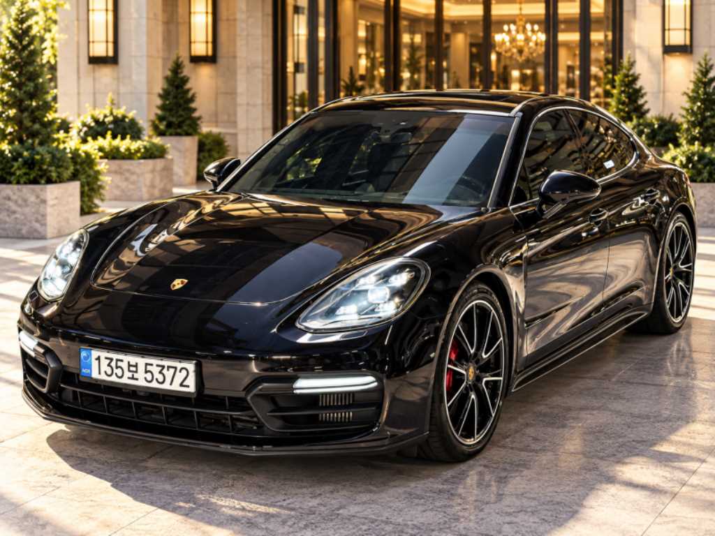 포르쉐 파나메라 4.0 GTS 사진