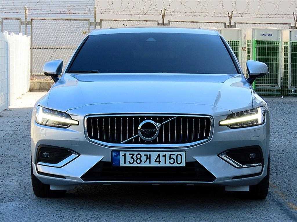 볼보 S60 B5 인스크립션 사진