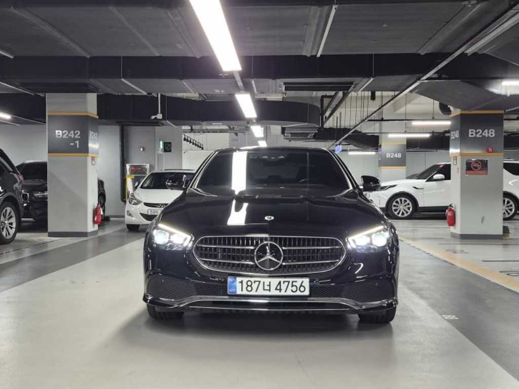 벤츠 E 클래스 E350 4MATIC 아방가르드 사진 2/20