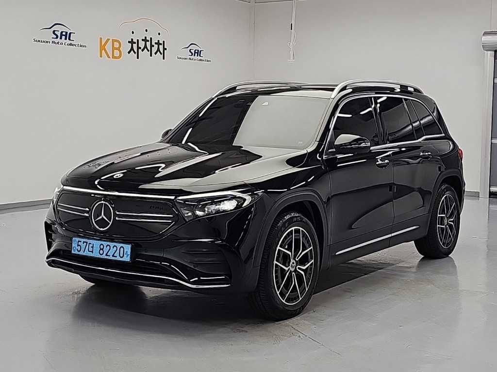 벤츠 EQB 300 4MATIC AMG 라인 사진 2/20