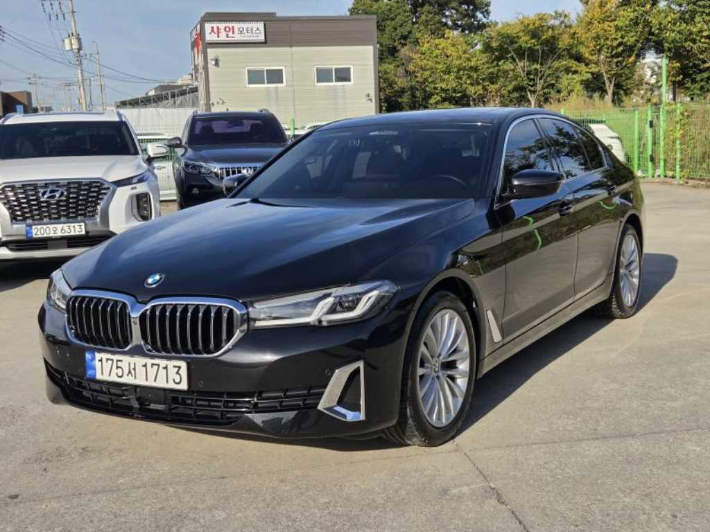 BMW 5시리즈 523d 럭셔리 사진