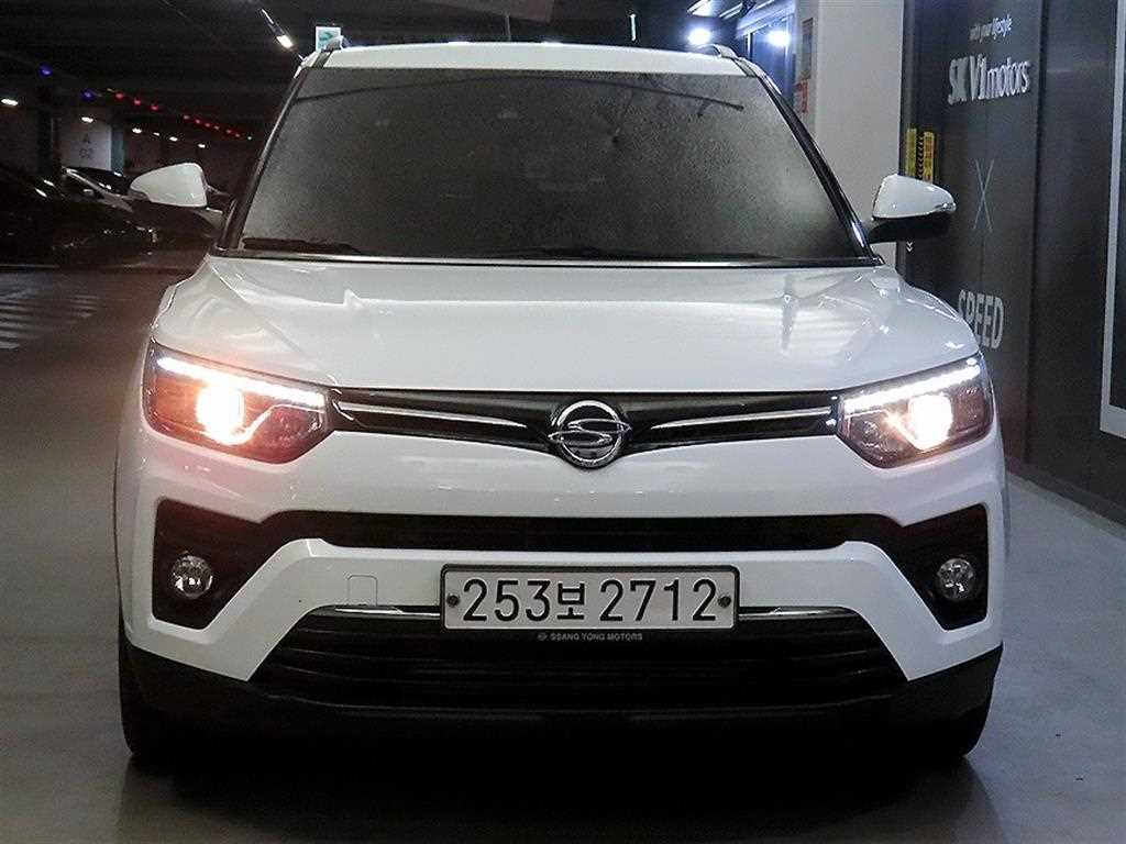 KGM 티볼리 2WD 가솔린 1.5 V3 사진 2/19