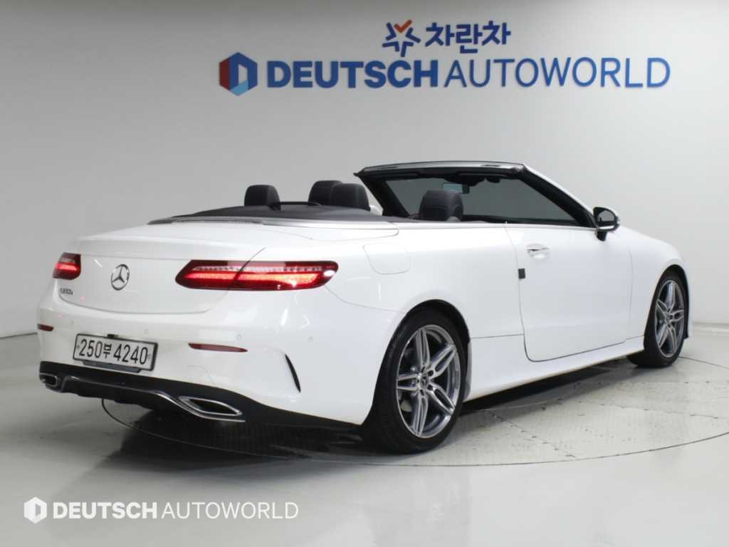 벤츠 E 클래스 E220d 카브리올레 사진 2/20
