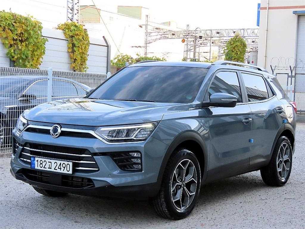 KGM 코란도 2WD 가솔린 1.5 C5 사진 2/20