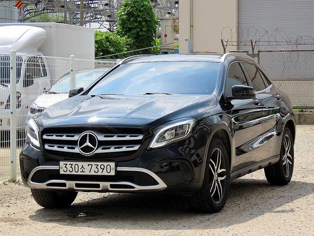 벤츠 GLA 클래스 GLA220 사진