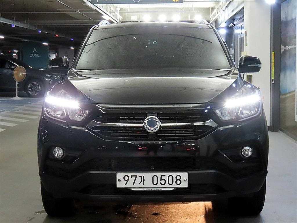 KGM 렉스턴 4WD 디젤 2.2 어드벤처 사진 2/19