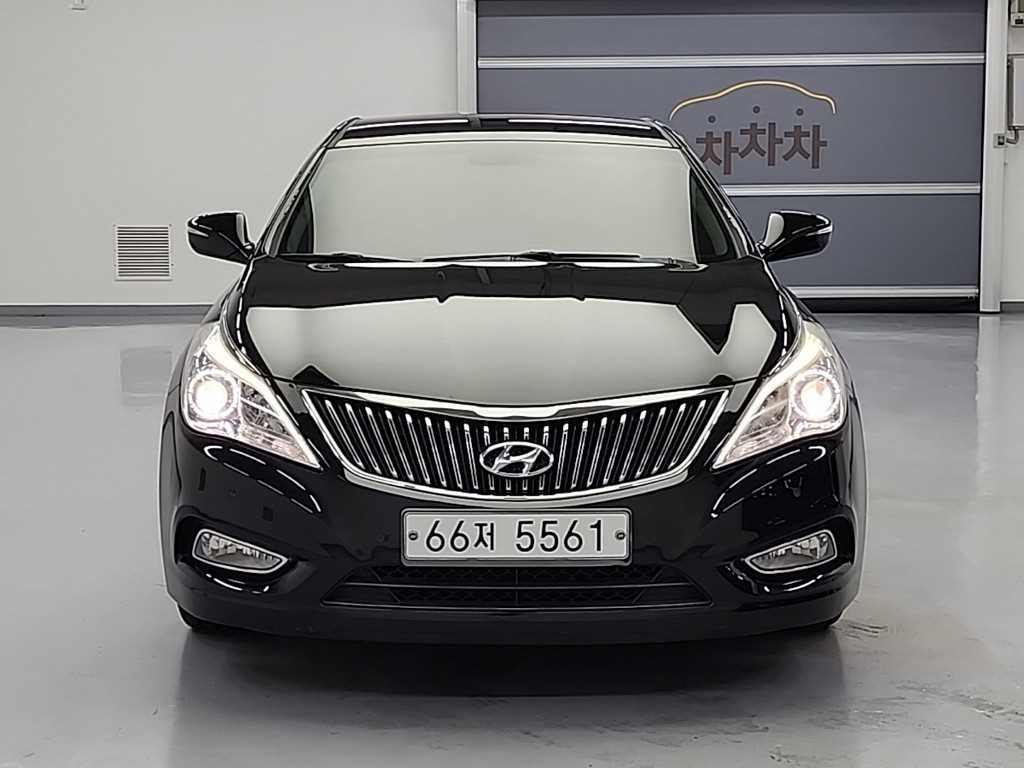 현대 그랜저 HG300 EXCLUSIVE 기본형 사진 2/20