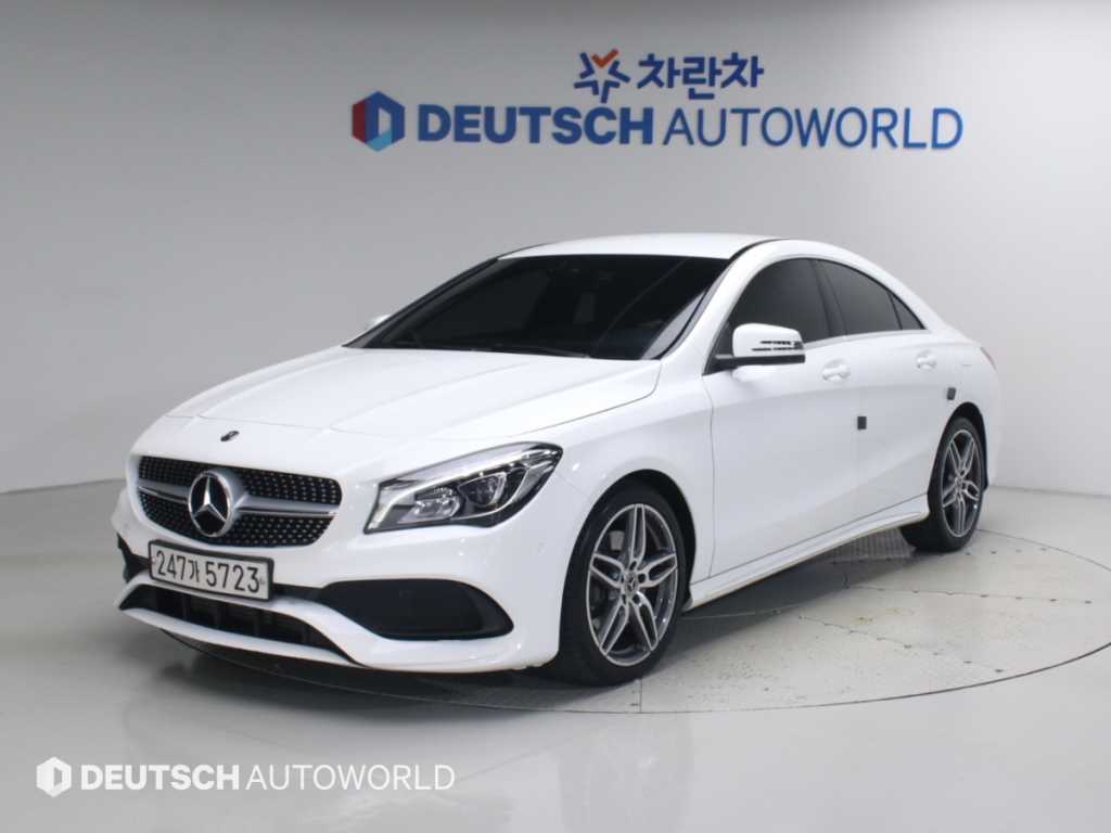 벤츠 CLA 클래스 CLA 220 AMG LINE 사진