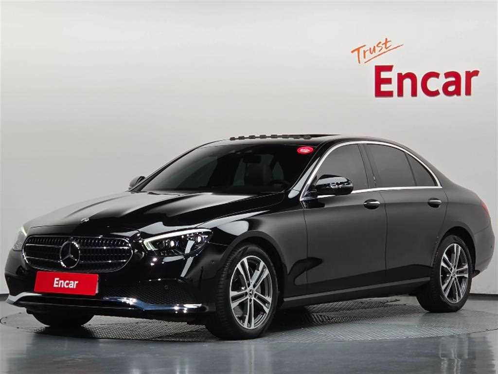 벤츠 E 클래스 E350 4MATIC 아방가르드 사진