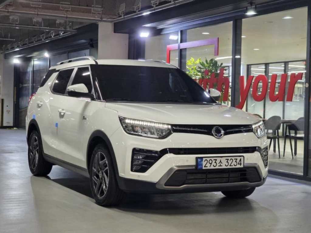 KGM 티볼리 2WD 가솔린 1.5 A1 사진 2/20