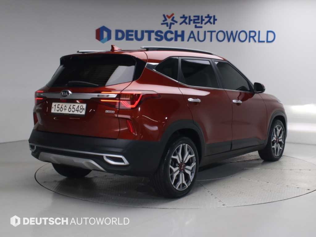기아 셀토스 가솔린 1.6 터보 2WD 노블레스 사진 2/20