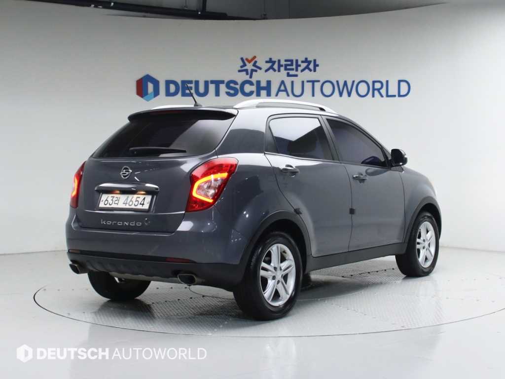 KGM 코란도 2WD 2.0 RX 최고급형 사진 2/20