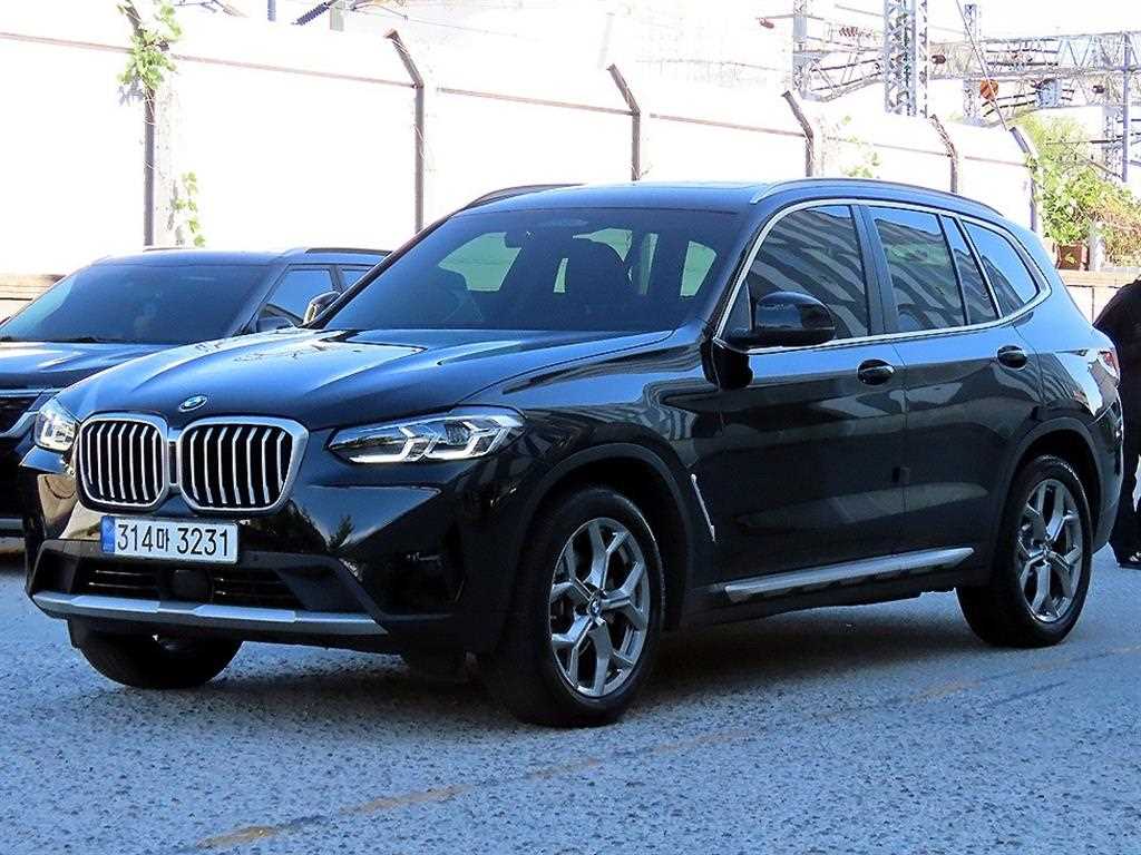 BMW X3 xDrive 20i xLine 사진 2/20
