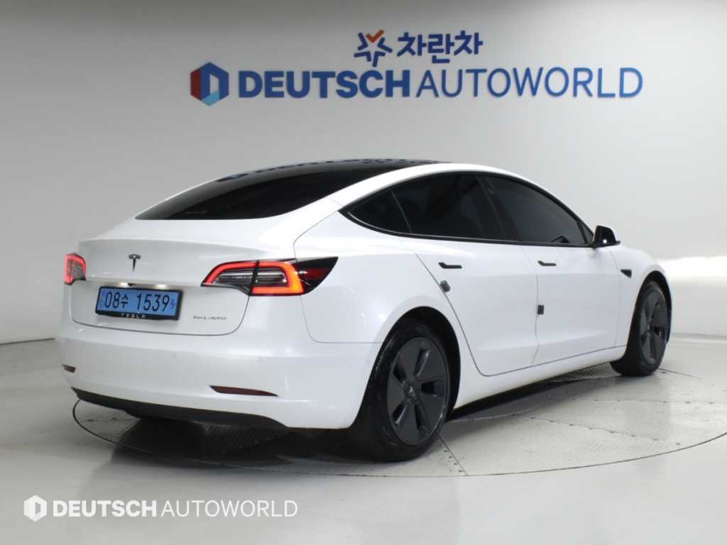 테슬라 모델 3 롱 레인지 사진 2/20
