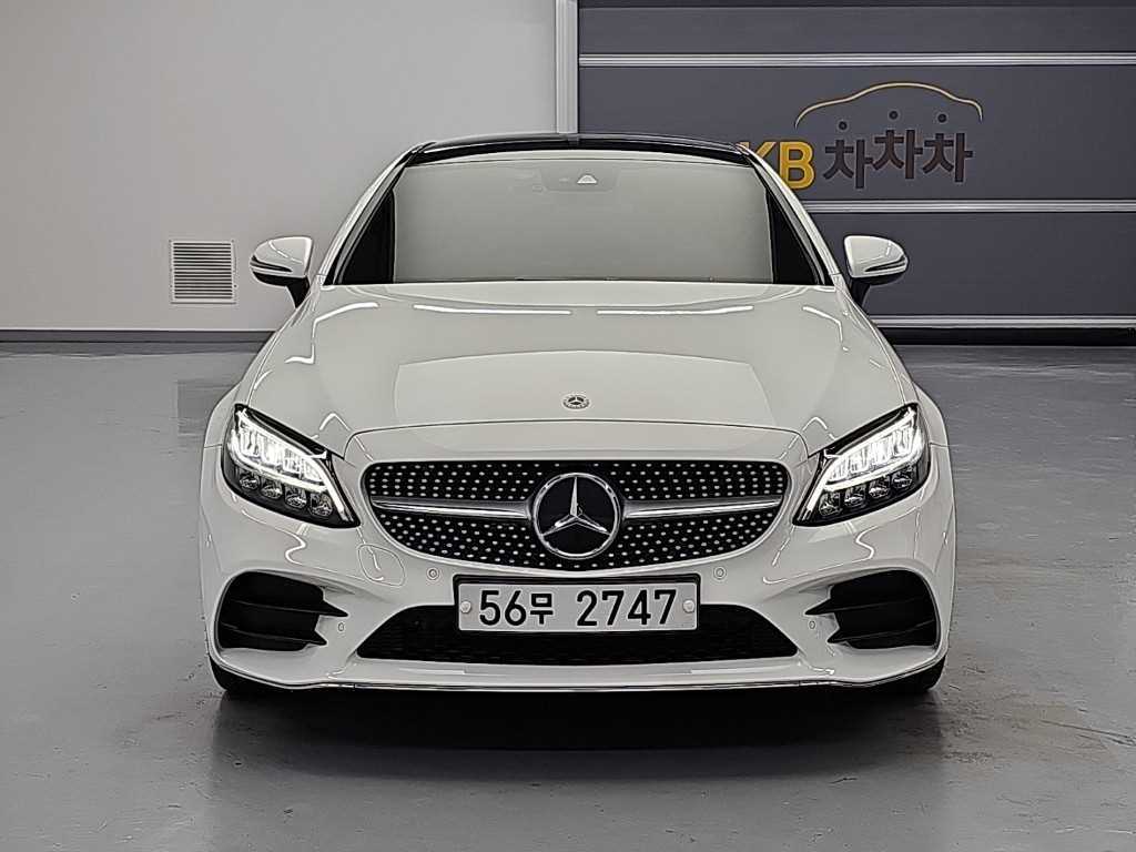 벤츠 C 클래스 C220 d 4MATIC 쿠페 사진 2/19